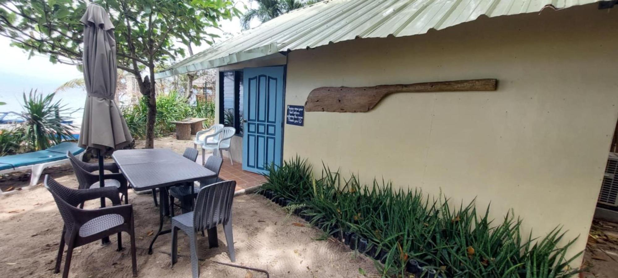 Ravenala Beach Bungalows Moalboal Exterior foto