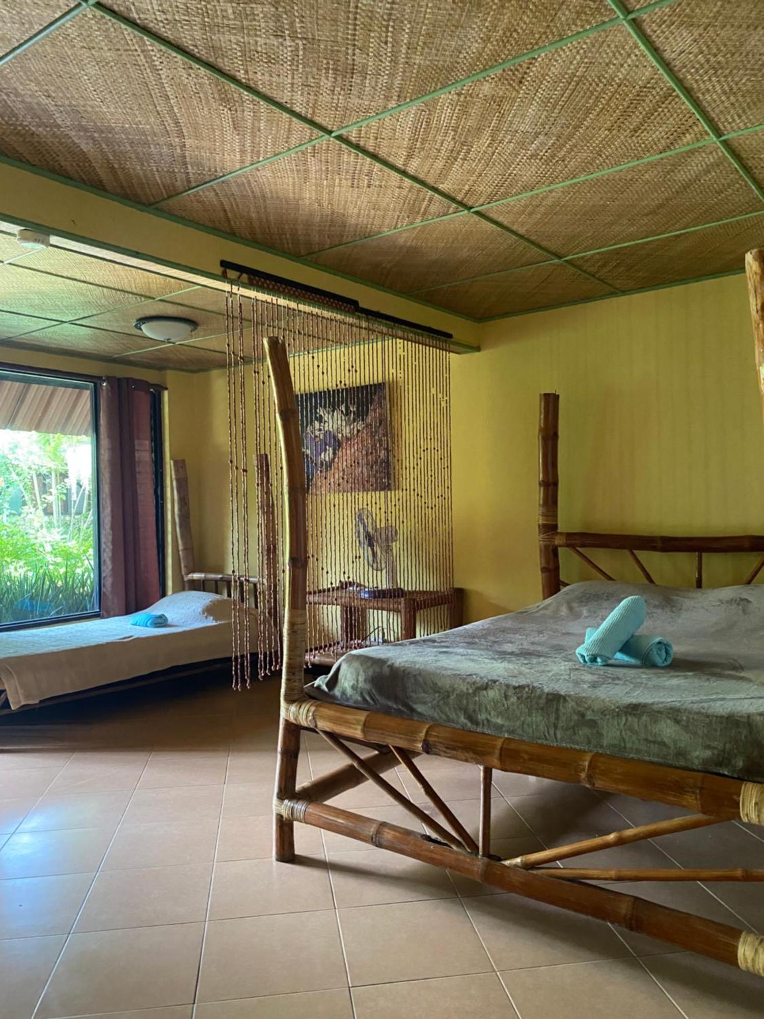 Ravenala Beach Bungalows Moalboal Exterior foto