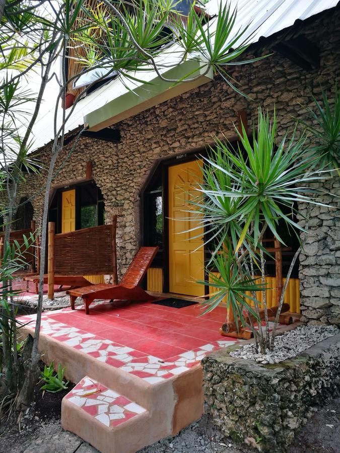 Ravenala Beach Bungalows Moalboal Exterior foto